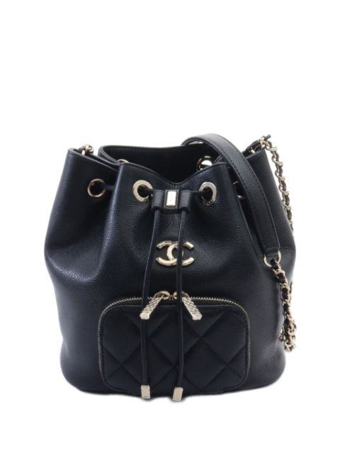 CHANEL 2021 CC leather bucket bag Women