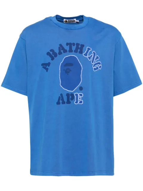 A BATHING APE® playera con efecto teñido