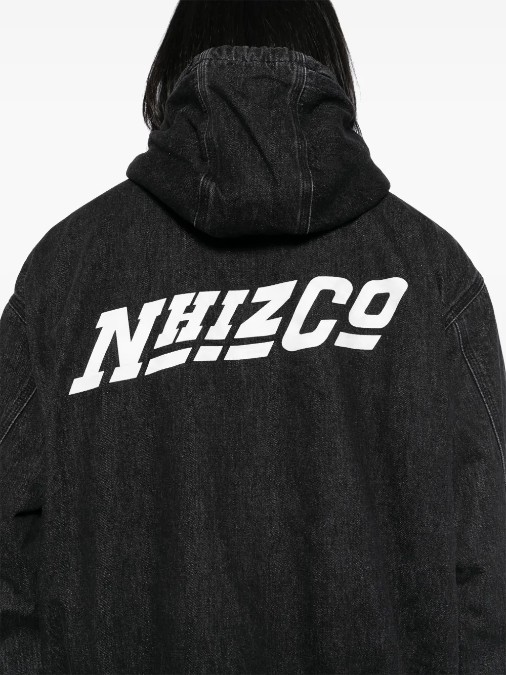 izzue Jack met capuchon en logopatch Zwart