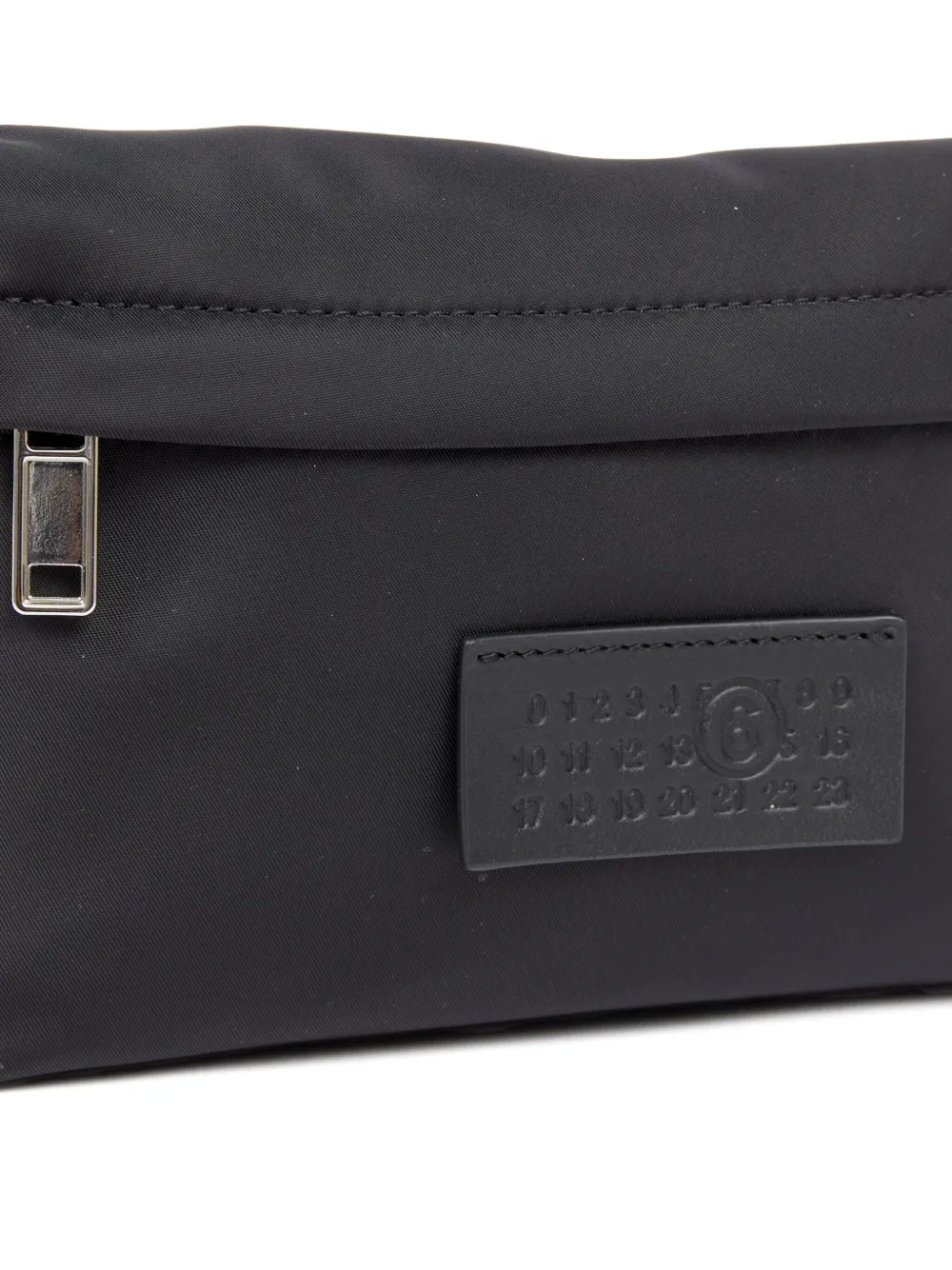 MM6 MAISON MARGIELA ナンバーアップリケ ショルダーバッグ MM6 Maison Margiela Numeric ショルダーバッグ ミニ | ブラック