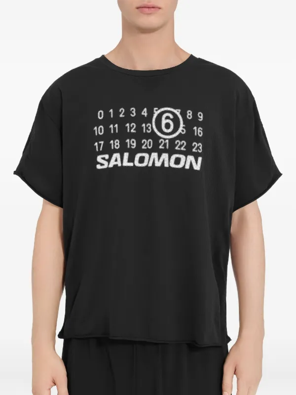 国内発送 MM6 x Salomon ロゴ コラボ Tシャツ ブラック系 MM6 Maison Margiela X Salomon x Salomon logo-print T-Shirt