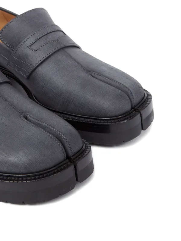 【関税込み】Maison Margiela ブラック Tabi County ローファー Maison Margiela Tabi County ローファー | ブラック | FARFETCH JP
