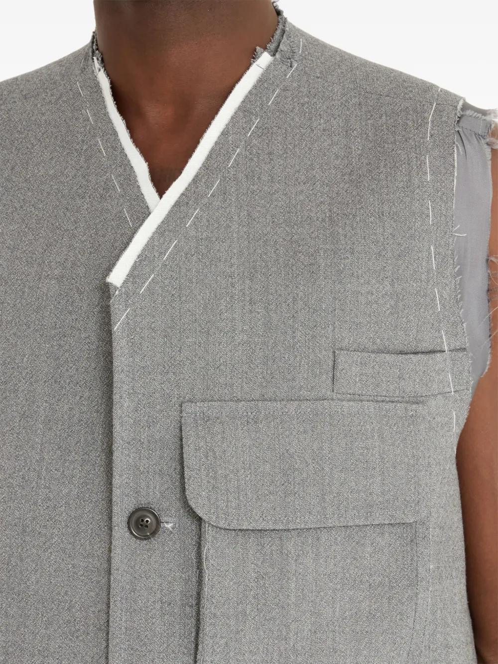 【関税込み】Maison Margiela ベスト ☆僅少☆関税込み【Maison Margiela】カットアウトニットベスト