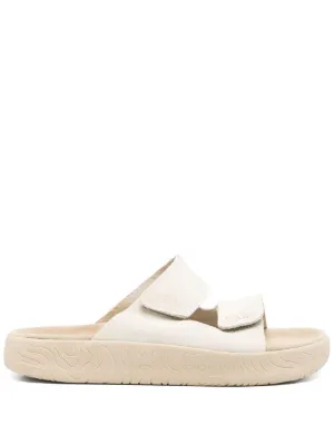 Neighborhood x Paes ロゴ サンダル | グレー | FARFETCH JP