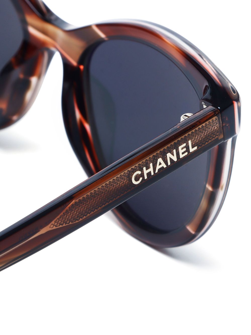 CHANEL 2000s cat-eye frame sunglasses Women