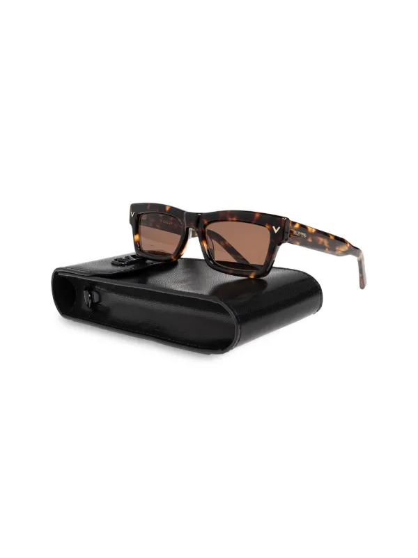 サングラス VALENTINO GARAVANI Woman Sunglasses Brown Valentino Garavani V Gold Sunglasses in Brown Tortoise | REVOLVE
