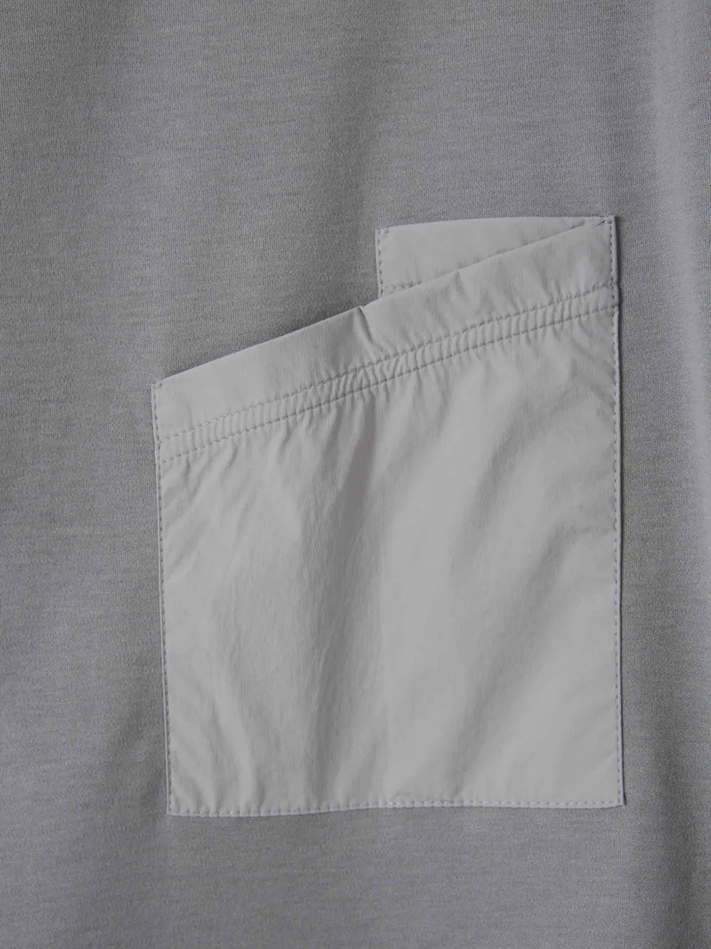 Herno Contrast Pocket T-shirt In Grey