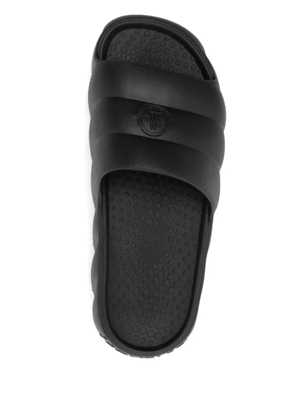 追跡あり★MONCLER★LILO ロゴパッチサンダル ブラック すぐ届く！MONCLER LILOサンダル (MONCLER/サンダル