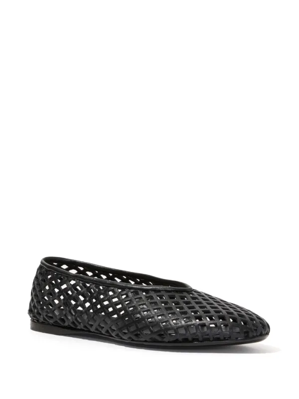 Proenza Schouler ブラック フラットシューズ Proenza Schouler Tee Perforated Ballerina Shoes | Black | FARFETCH
