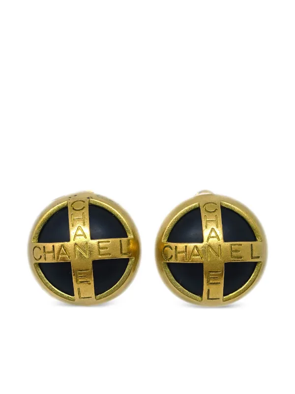 Chanel Pre-owned 1995 Logo-engraved Clip-on Earrings in Gold