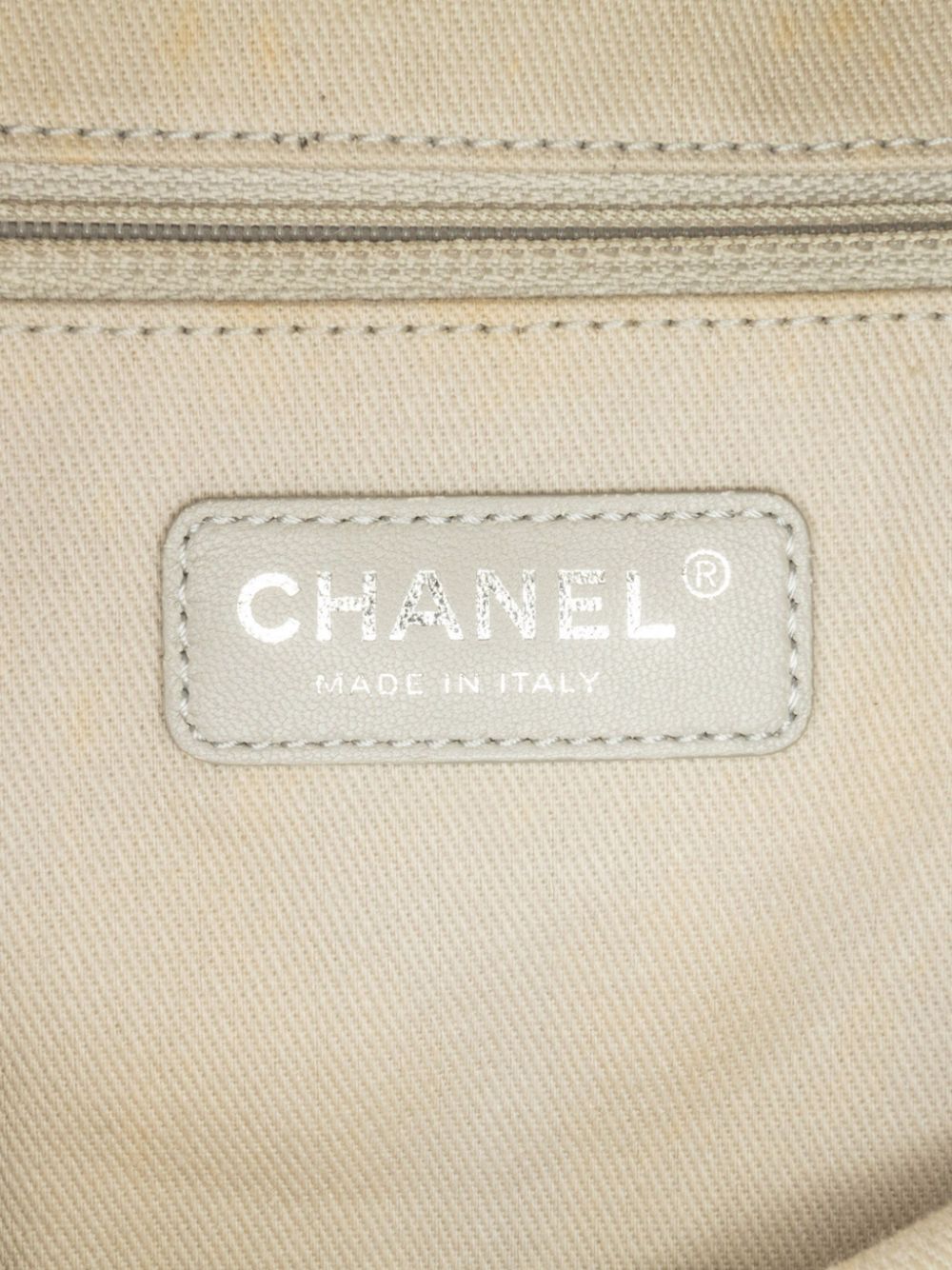 CHANEL 2016-2017 Small Glazed Calfskin Deauville tote bag Women