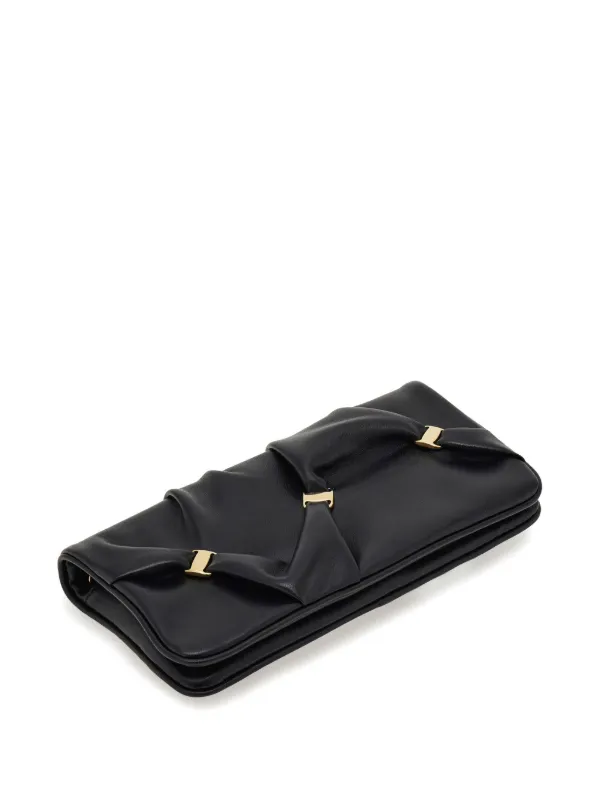 関税込【Ferragamo】チェーンウォレット ブラック Ferragamo チェーンウォレット | ブラック | FARFETCH JP