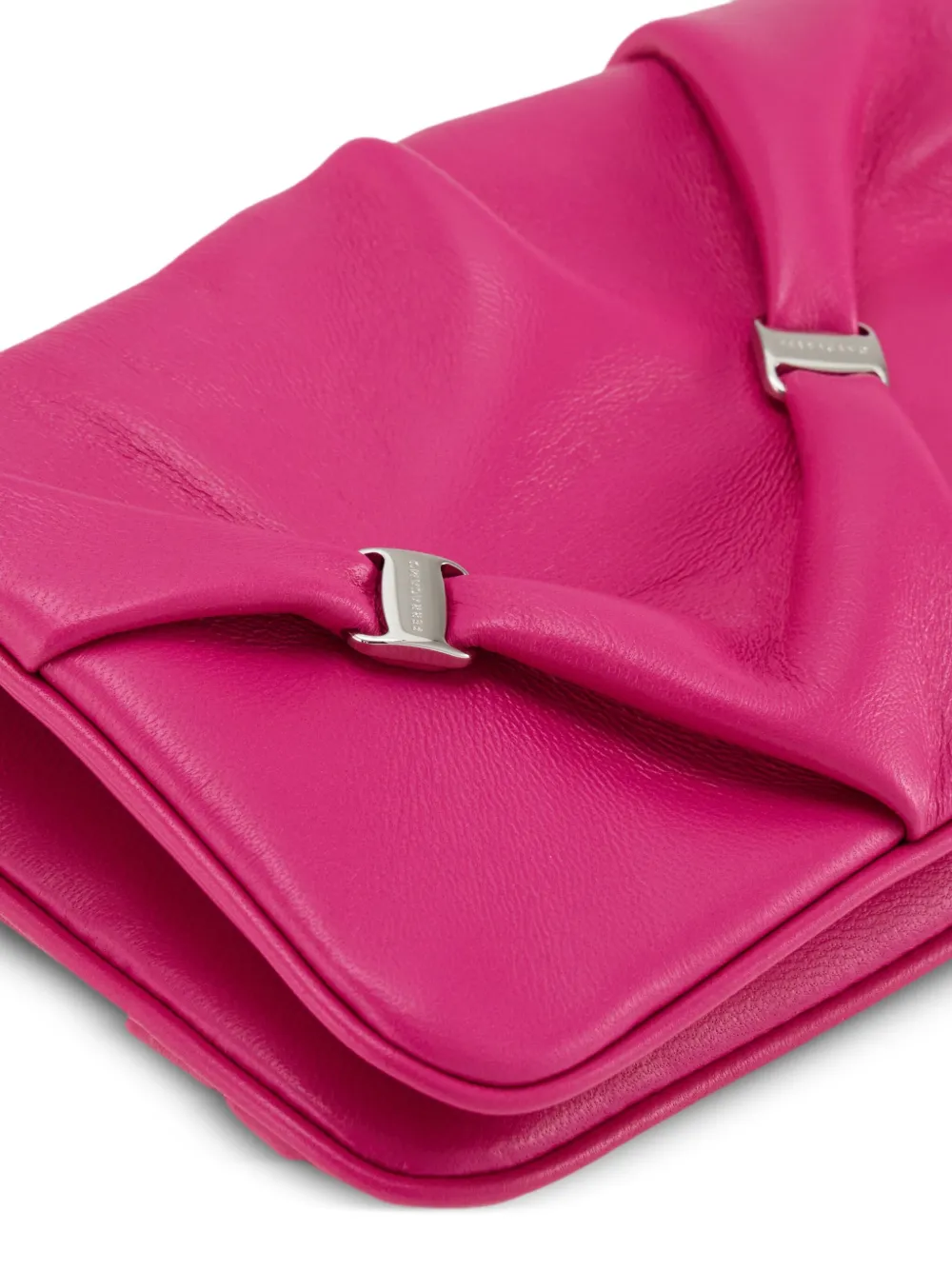 Ferragamo Portemonnee met ketting Roze