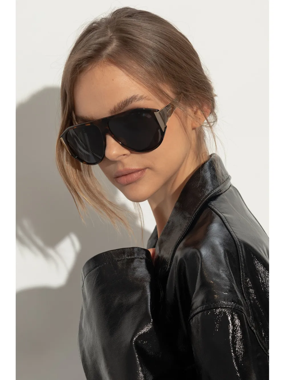 ETRO logo-embossed sunglasses - Bruin