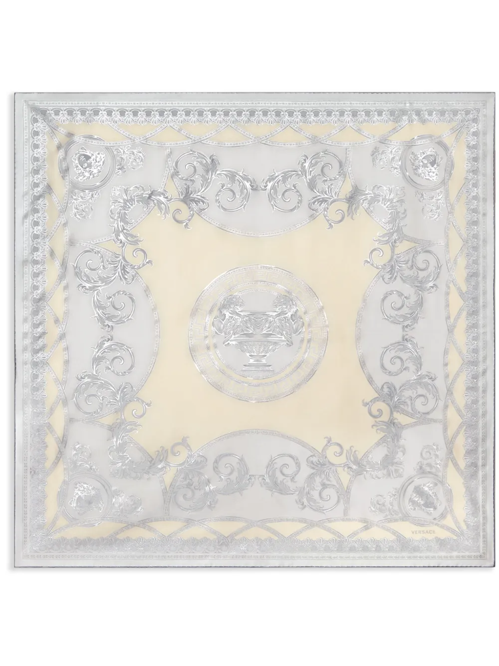 Versace Foulard met barokprint Beige