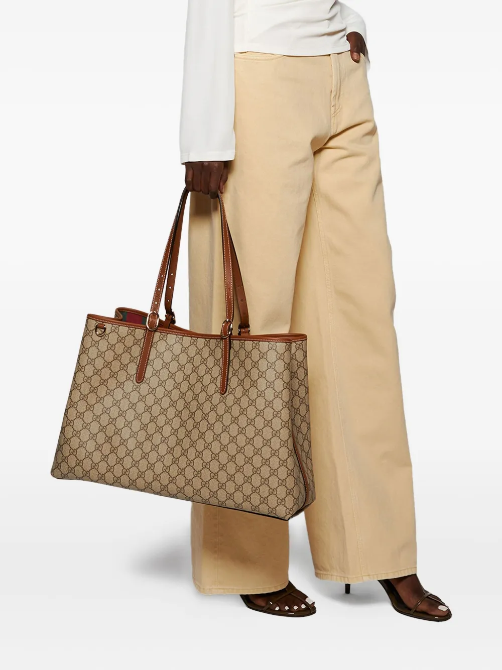 Gucci Grote shopper met GG-embleem - Beige