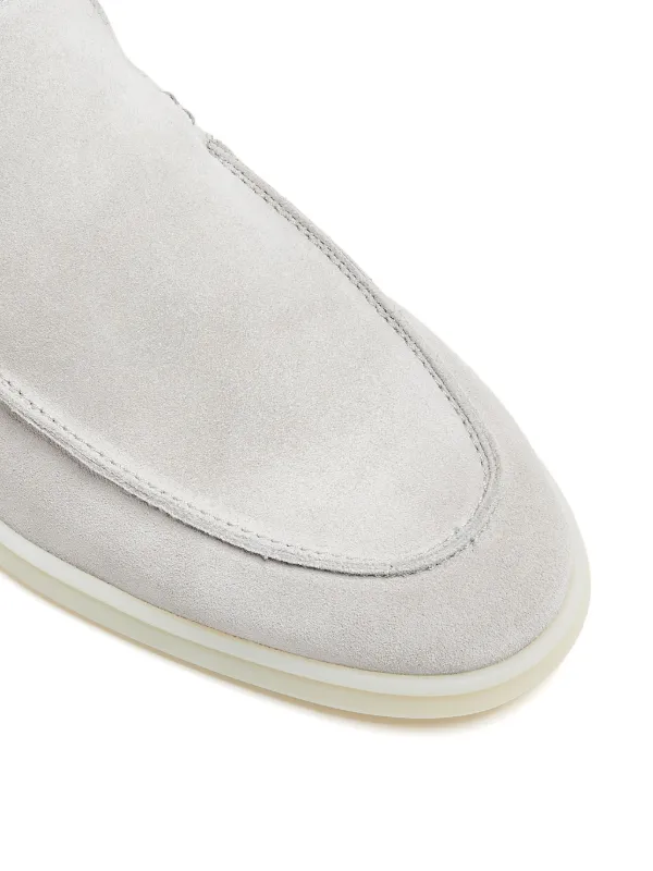 ロロピアーナ チャーム付き グレー スエード ローファー シューズ | Loro Piana