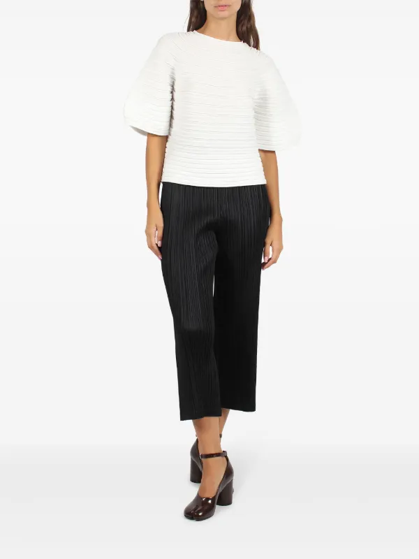 イッセイミヤケ PLEATS PLEASE プリーツ　ショートパンツ PLEATS PLEASE ISSEY MIYAKE（ショートパンツ）のフリマアイテム一覧