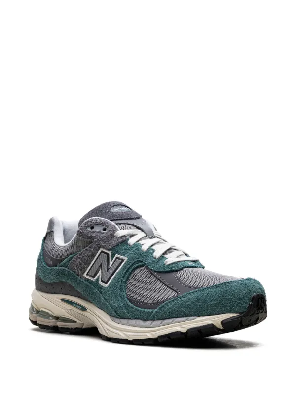 New Balance 2002R 