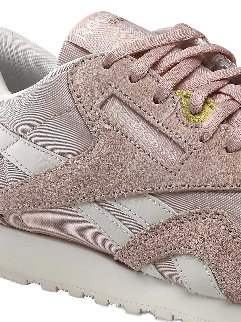 Reebok Classic "Possibly Pink Chalk" sneakers Roze