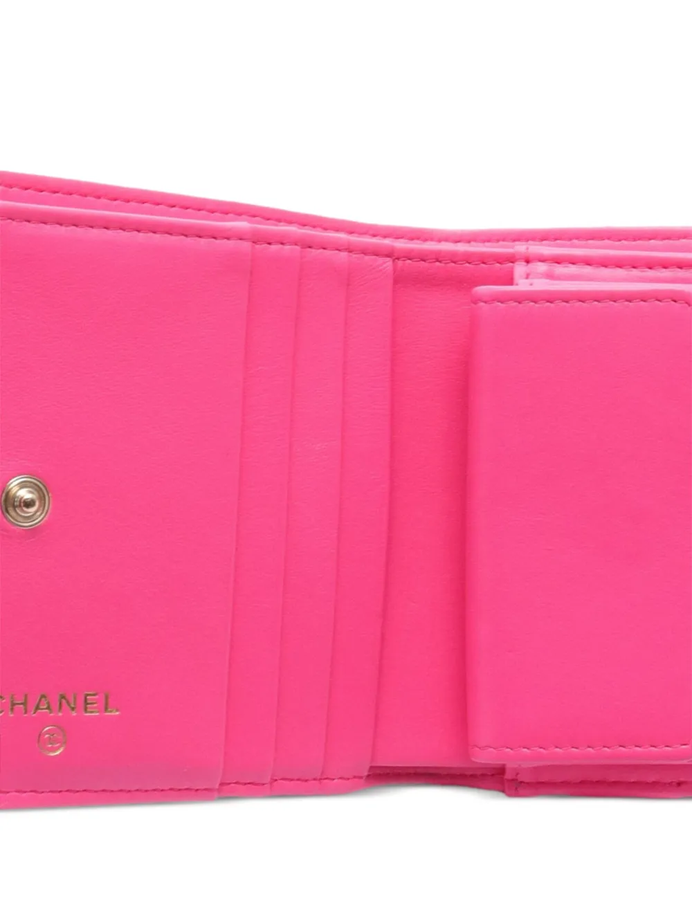 Cheap CHANEL 2021 small quilted bi-fold wallet Women