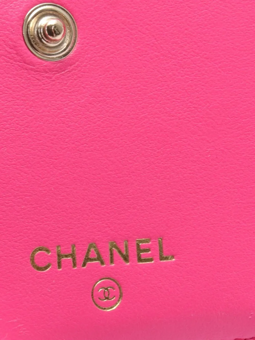 Cheap CHANEL 2021 small quilted bi-fold wallet Women