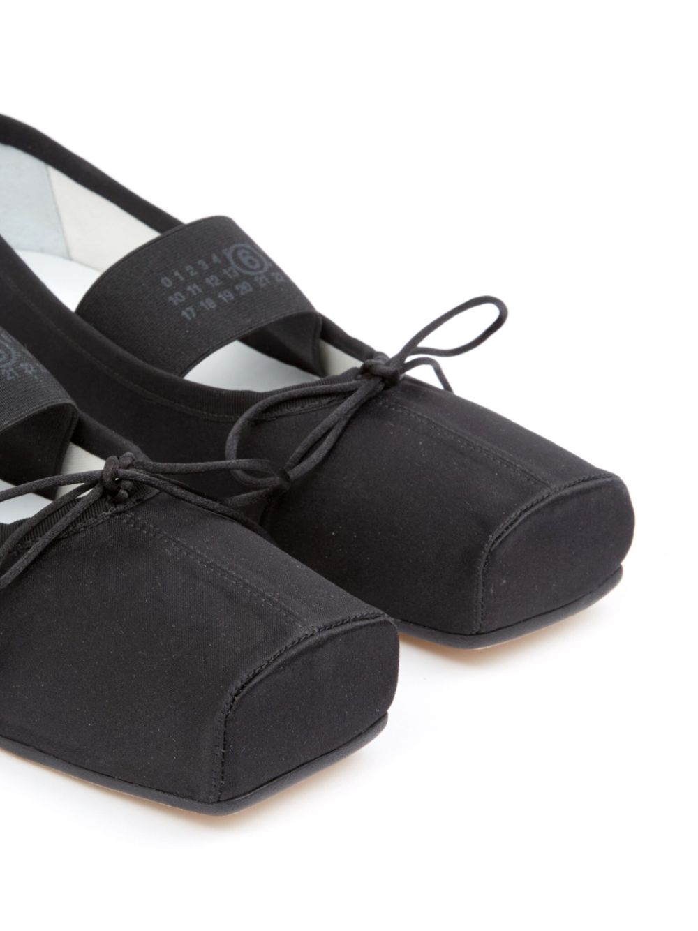 MM6 Maison Margiela Ballerina's met Anatomic Numbers patroon Zwart