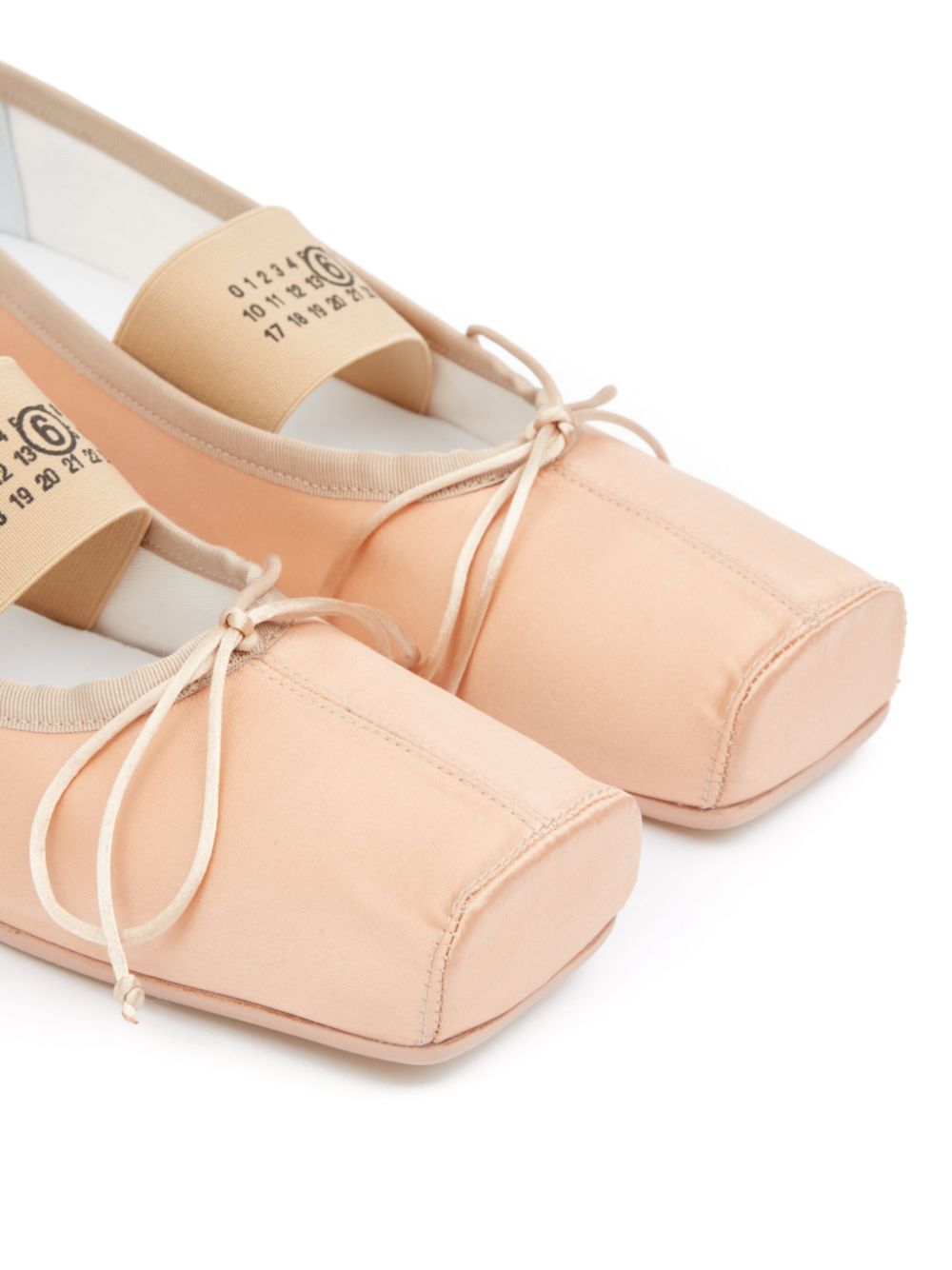 MM6 Maison Margiela Ballerina's met Anatomic Numbers patroon Beige