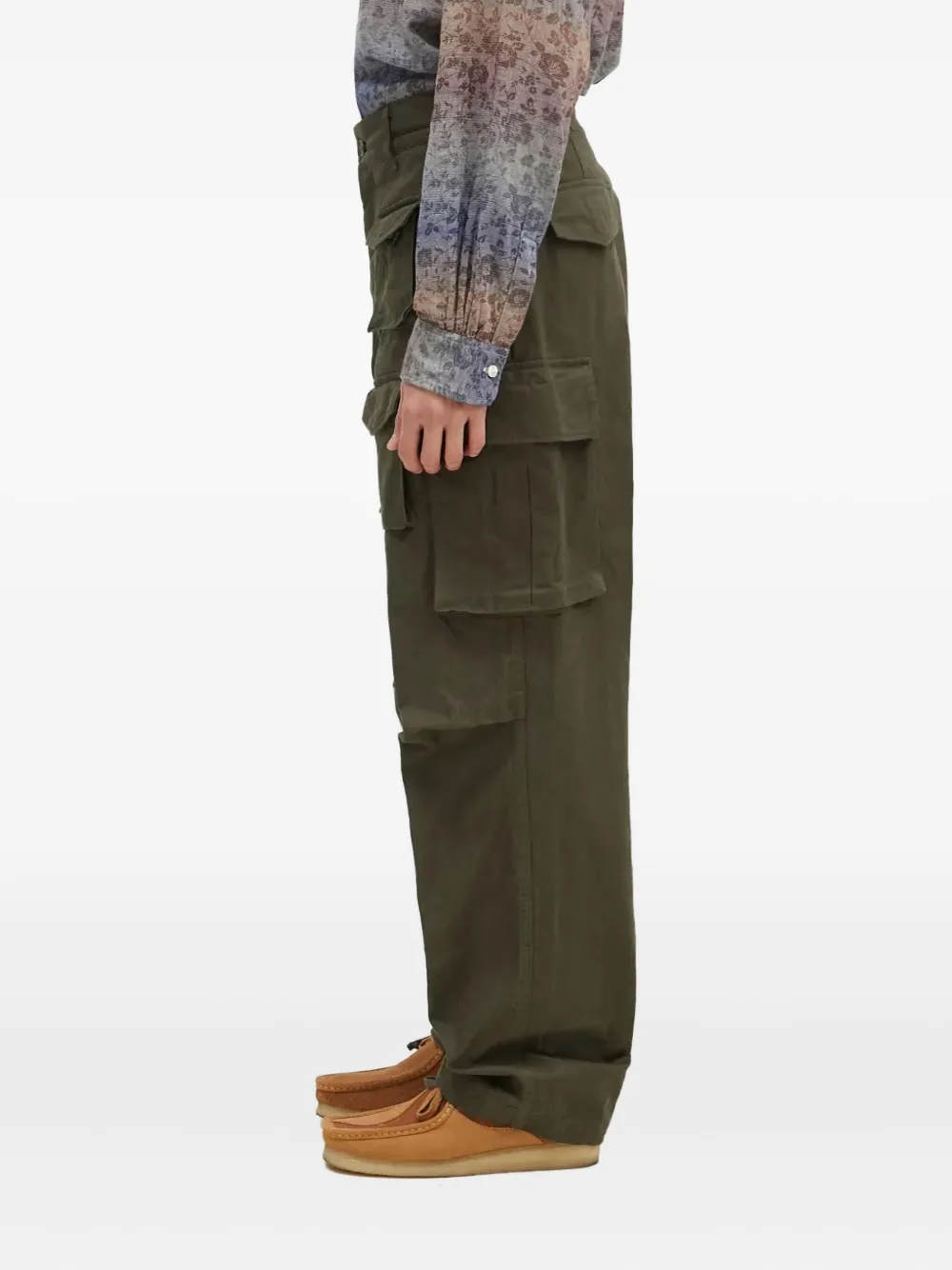 Engineered Garments multi-pocket straight-leg trousers - Groen
