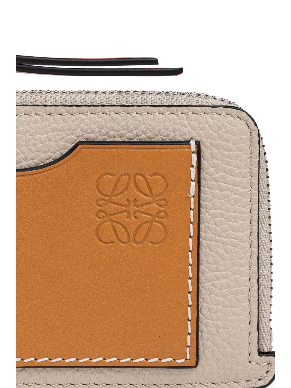 LOEWE Pasjeshouder met logo-reliëf Beige
