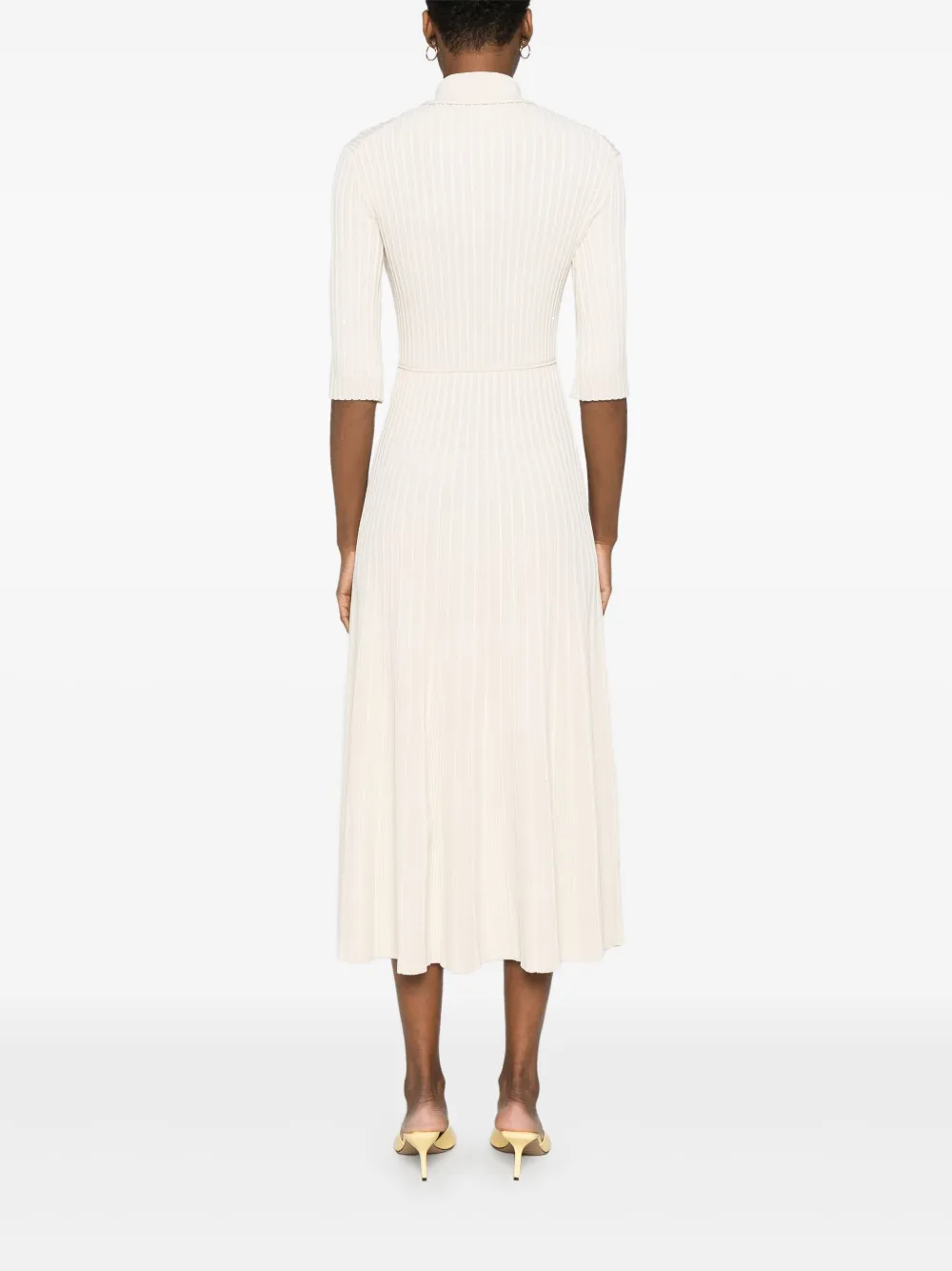 Maje Jurk verfraaid met pailletten Beige