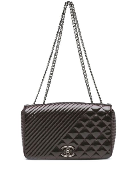 CHANEL 2015-2016 Medium Patent Coco Boy Flap shoulder bag Women