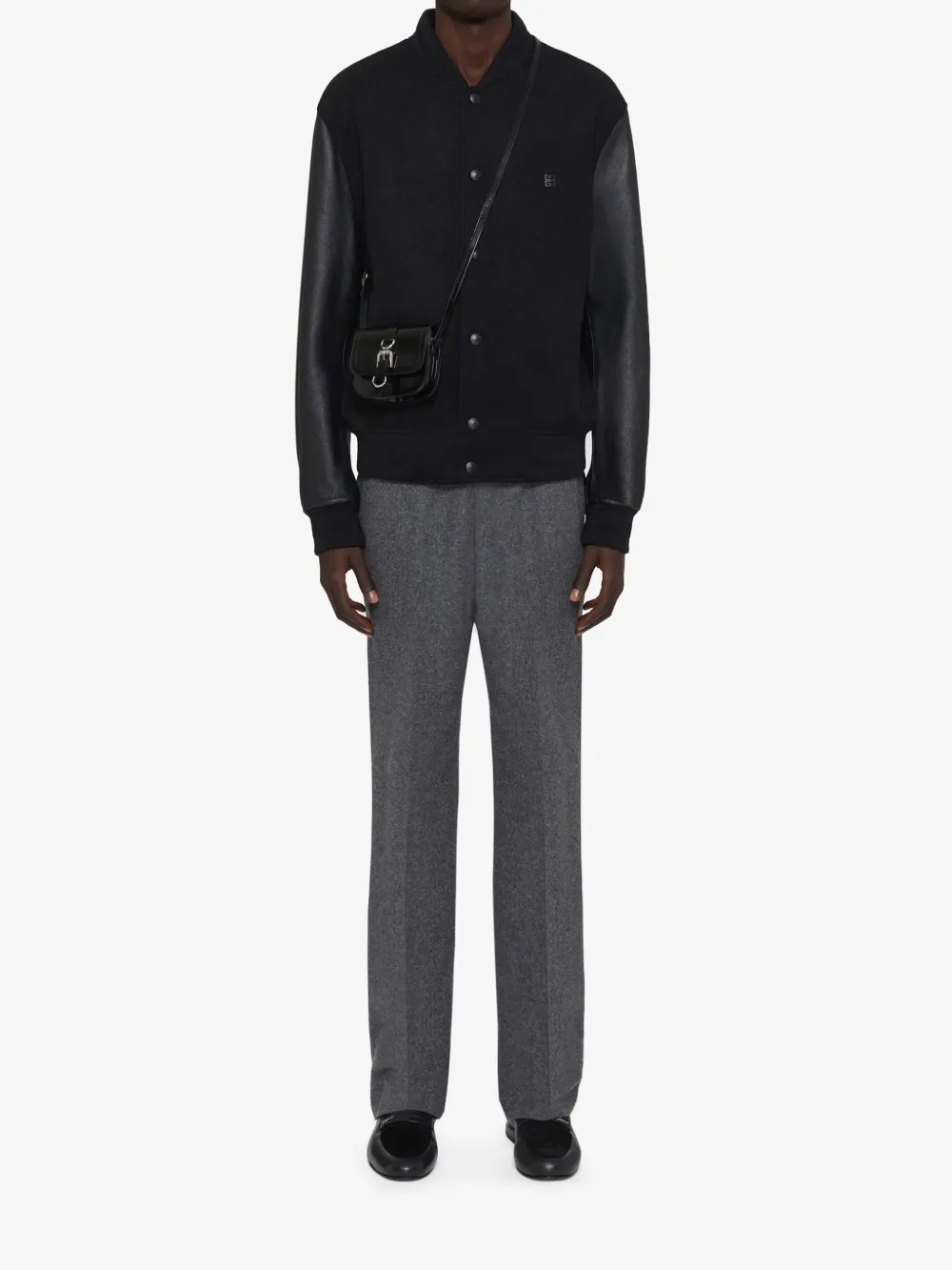 Givenchy Voyou Neck Crossbody bag in shiny leather - Zwart