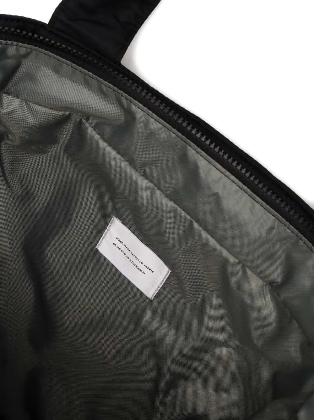 Sandqvist Sigrid Logo-detail Holdall In Black