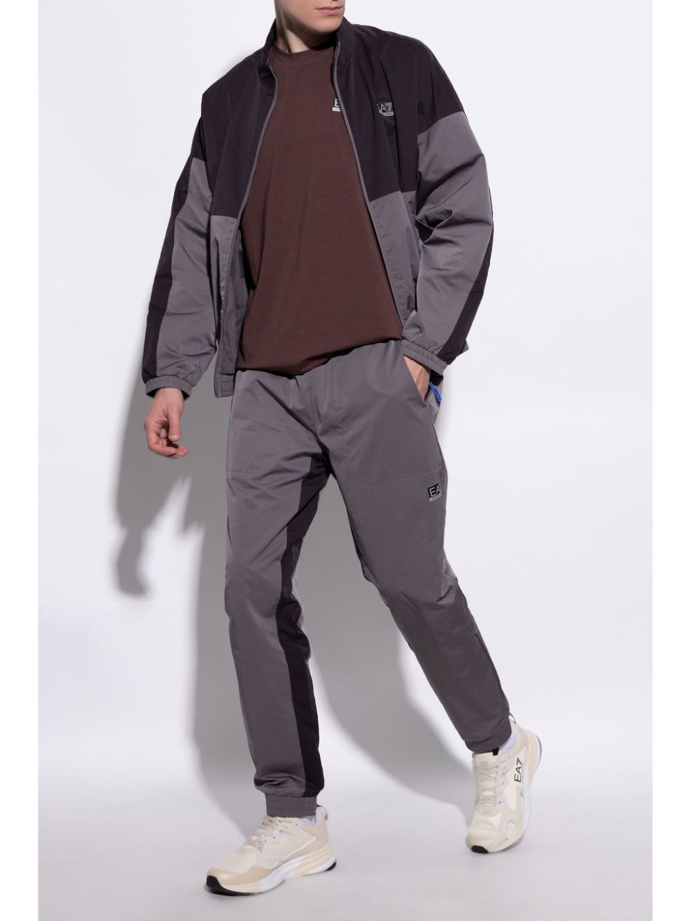 Ea7 Emporio Armani Dynamic Athlete tracksuit set - Grijs