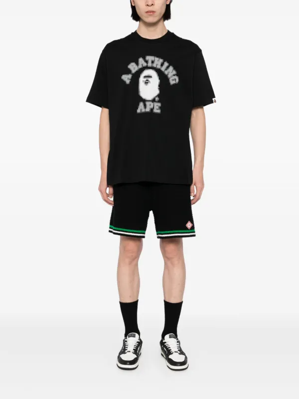 A BATHING APE® ロゴ Tシャツ | ブラック | FARFETCH JP
