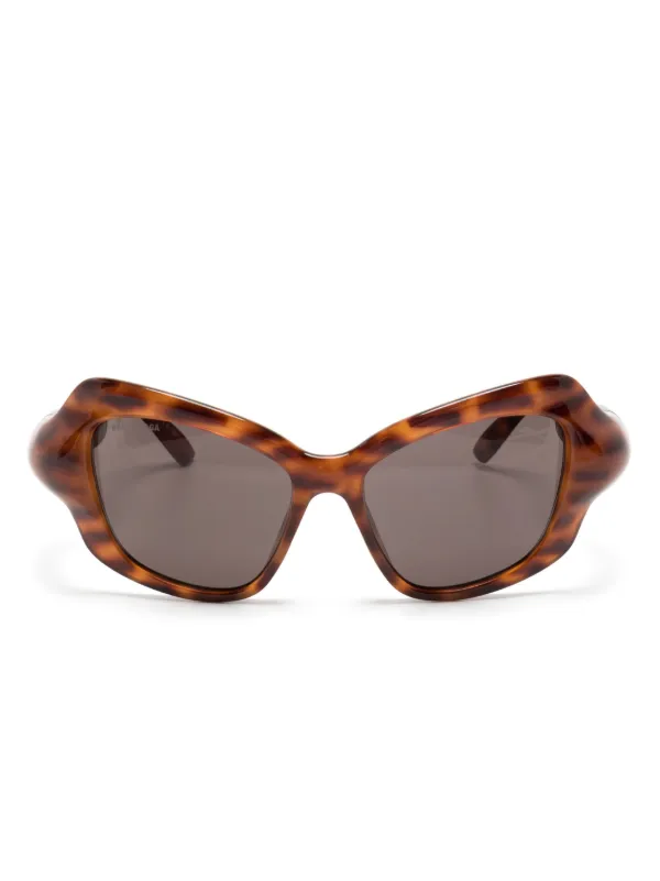 【BALENCIAGA】ボッシーキャット サングラス ブラウン Balenciaga Eyewear Bossy Cat サングラス | ブラウン | FARFETCH JP