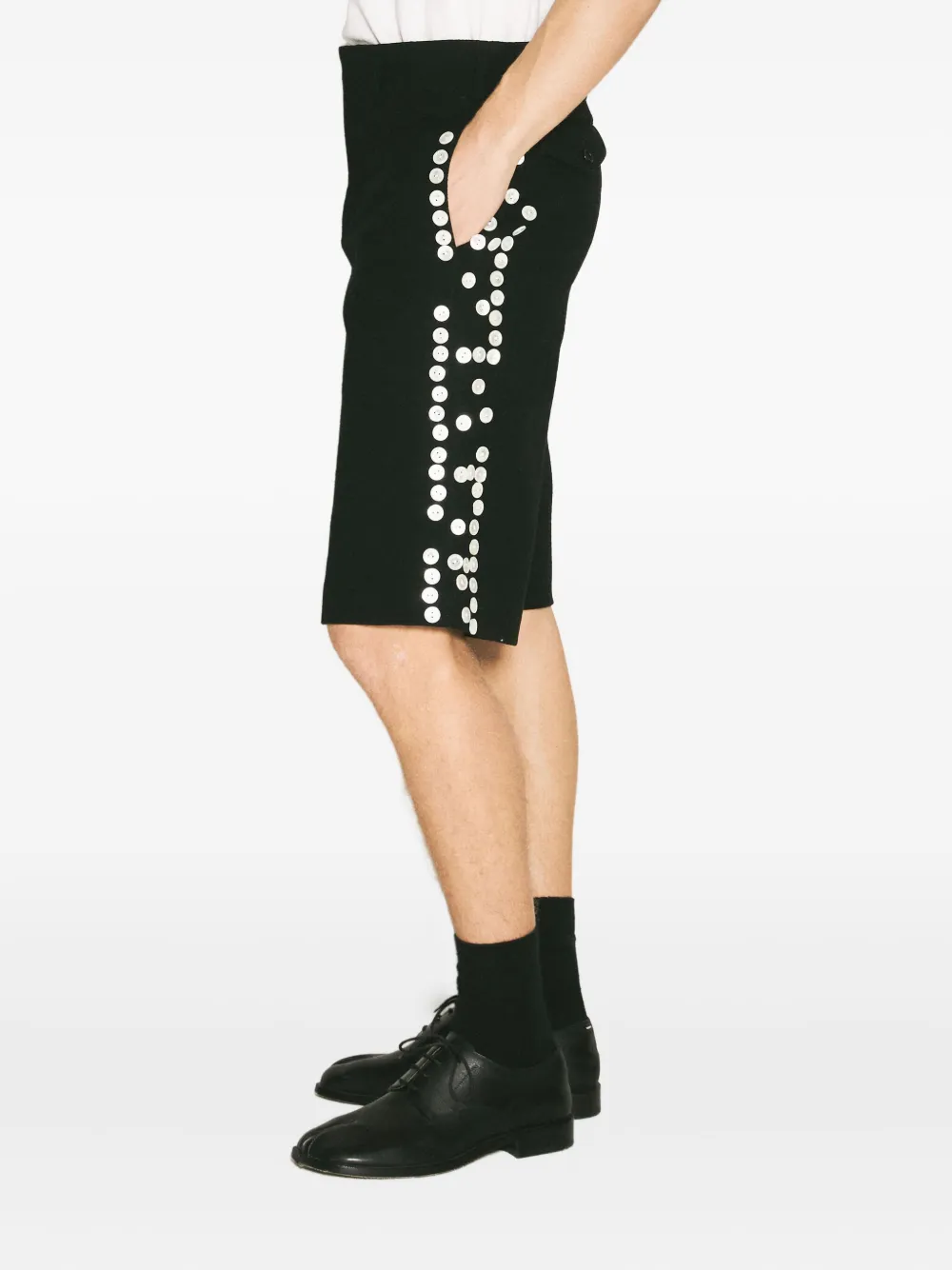 Comme des Garçons Homme Plus button-embellished shorts Zwart