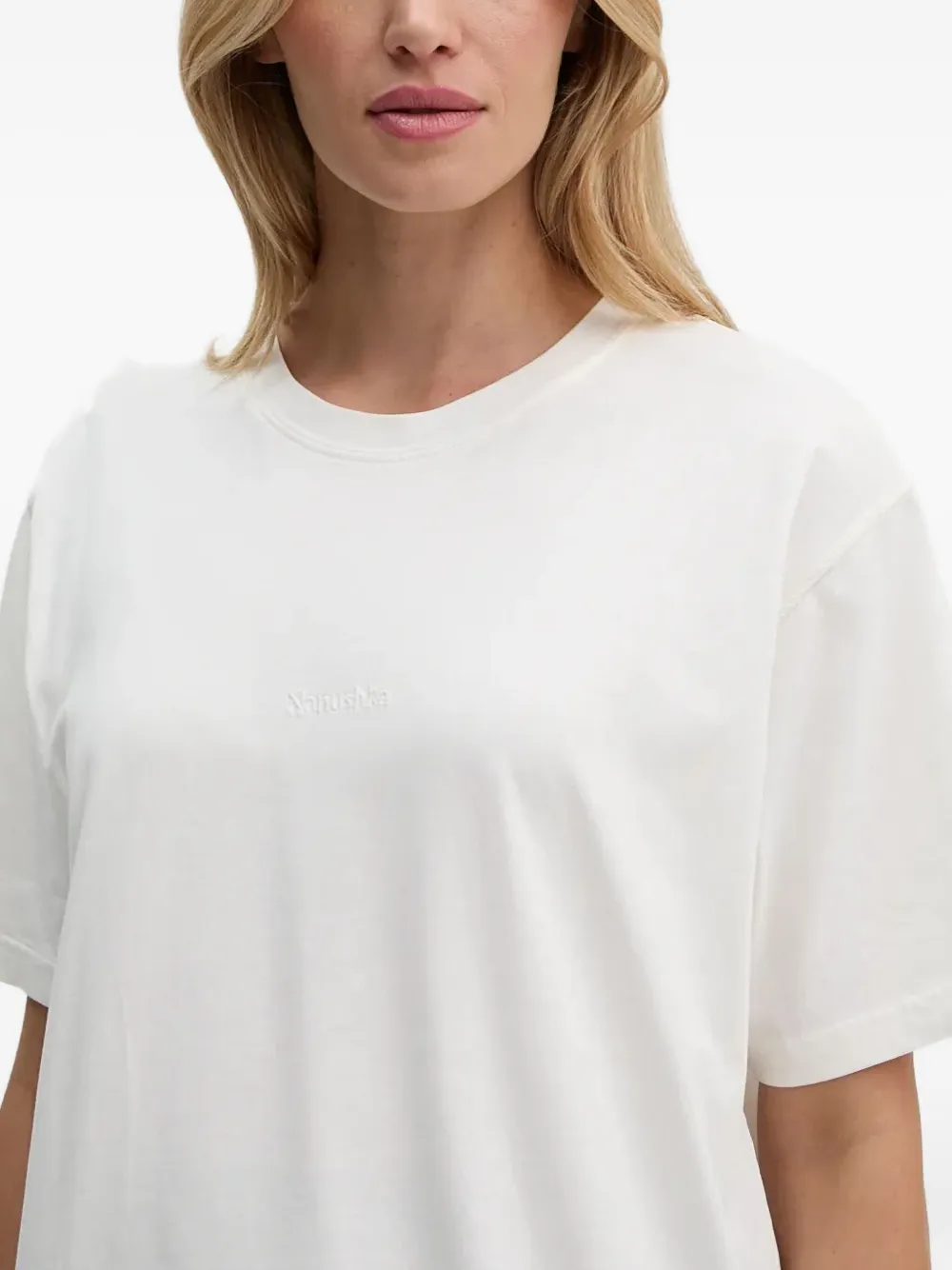 Nanushka T-shirt met geborduurd logo Wit