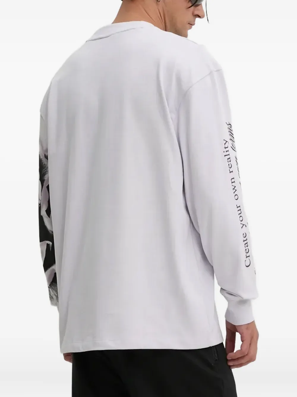 Hugo Boss Long Sleeve Graphic Sweatshirt In Purple