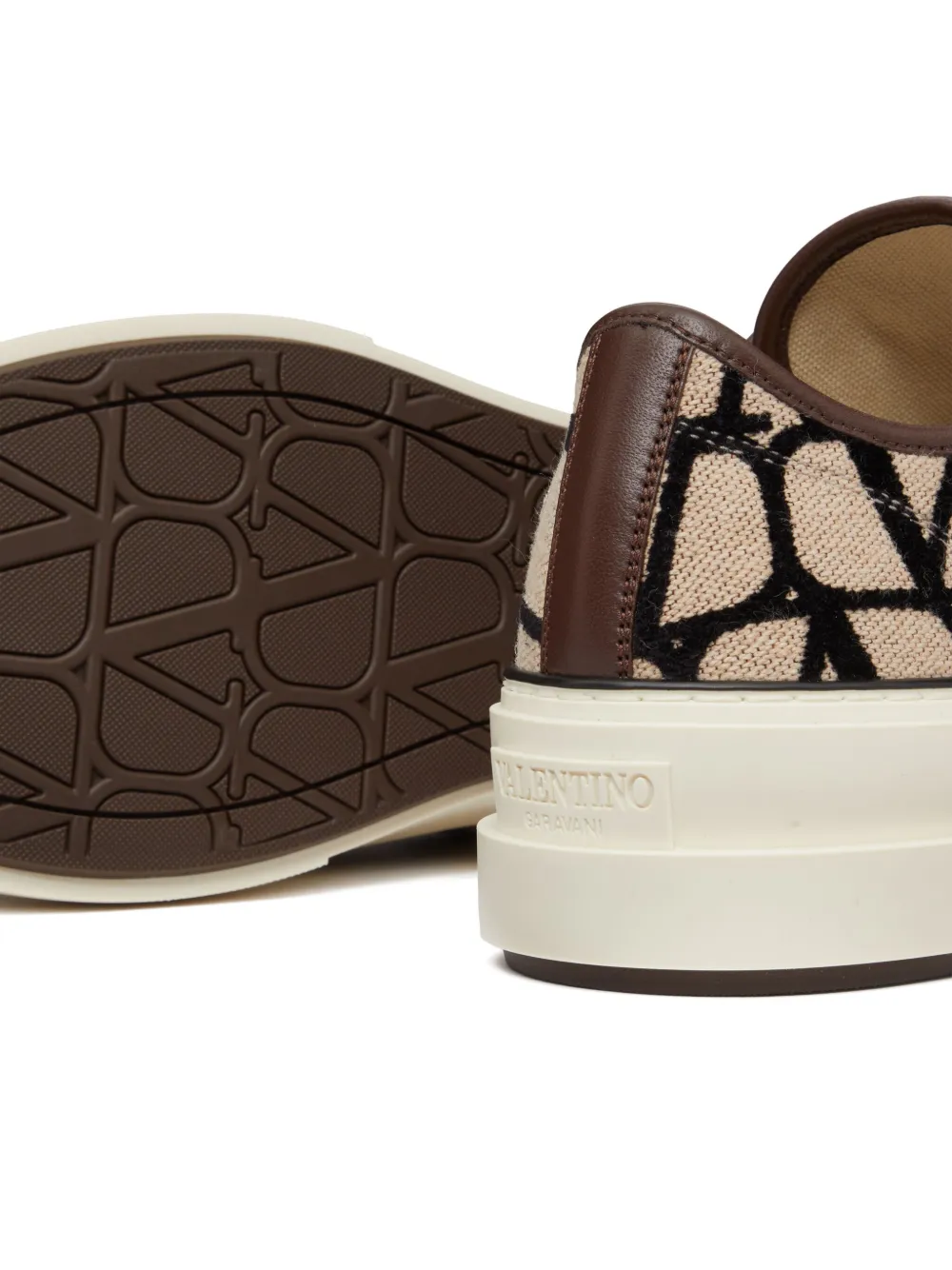 Valentino Garavani logo-print sneakers Neutrals