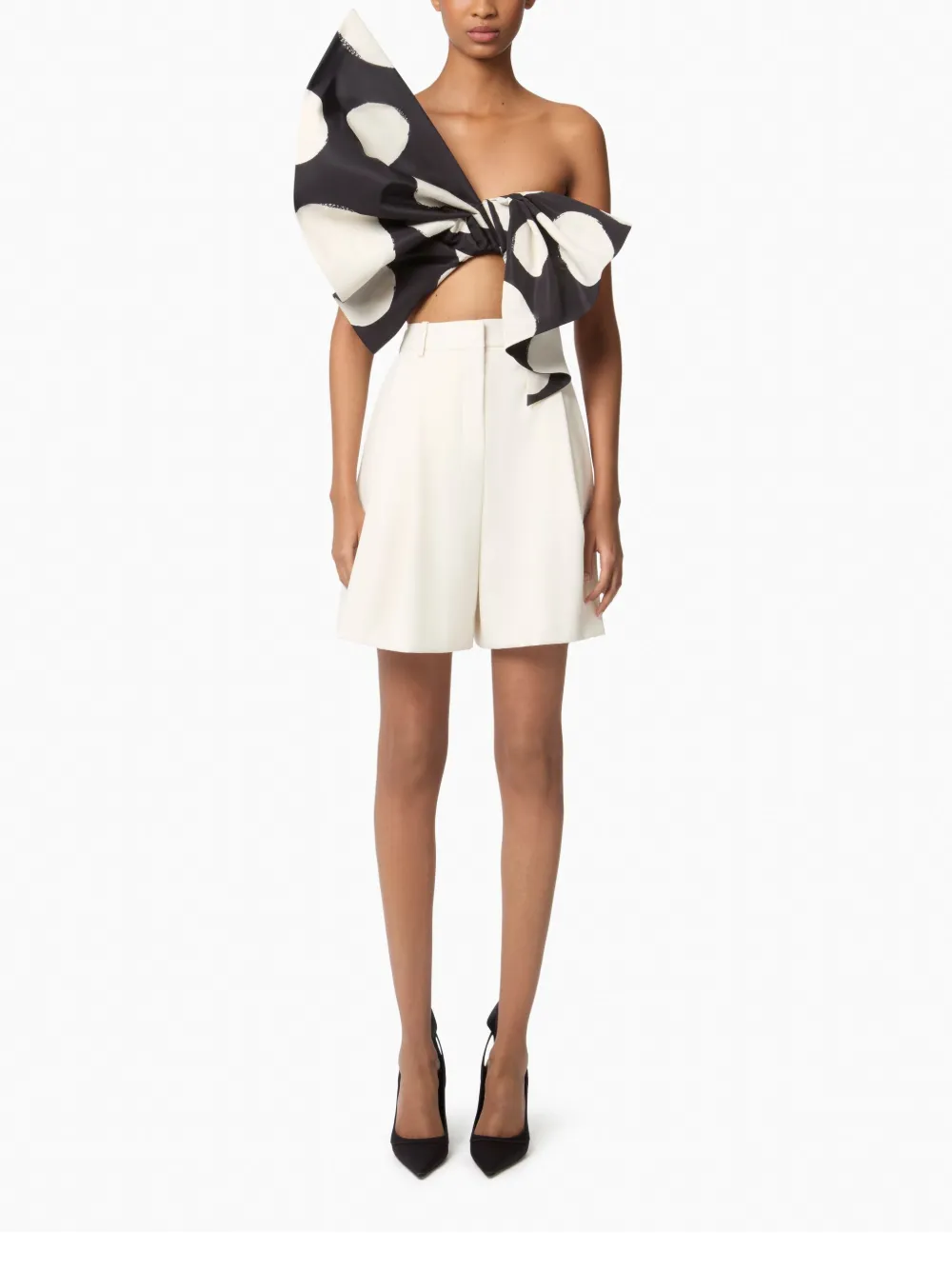 Nina Ricci Geplooide shorts Beige