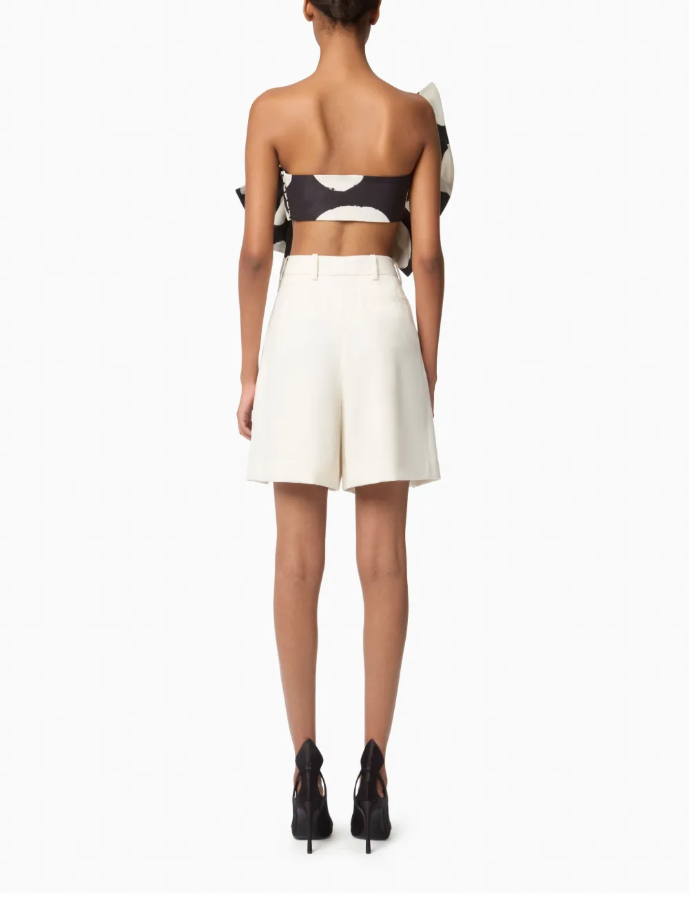 Nina Ricci Geplooide shorts Beige