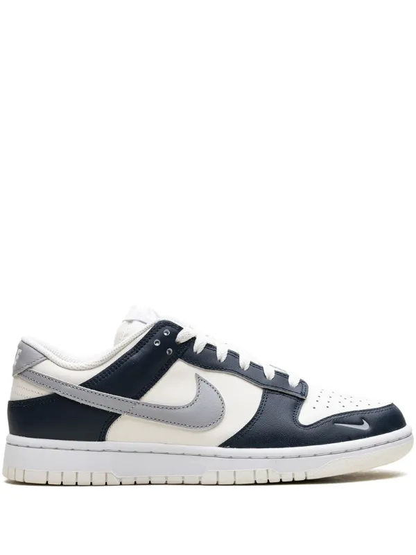 Nike Dunk Low “Armory Navy” スニーカー | グレー | FARFETCH JP