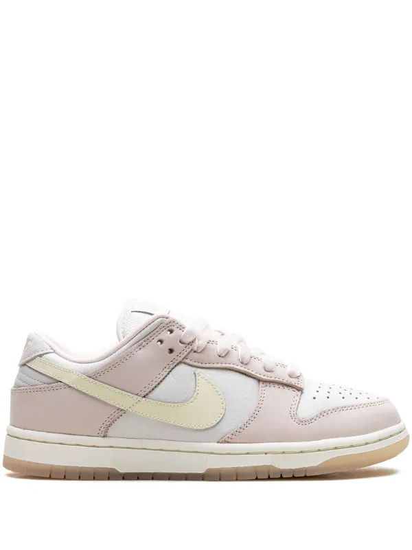 Nike pale pink sneakers online