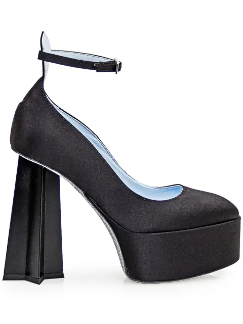 Chiara Ferragni star-heel pumps 