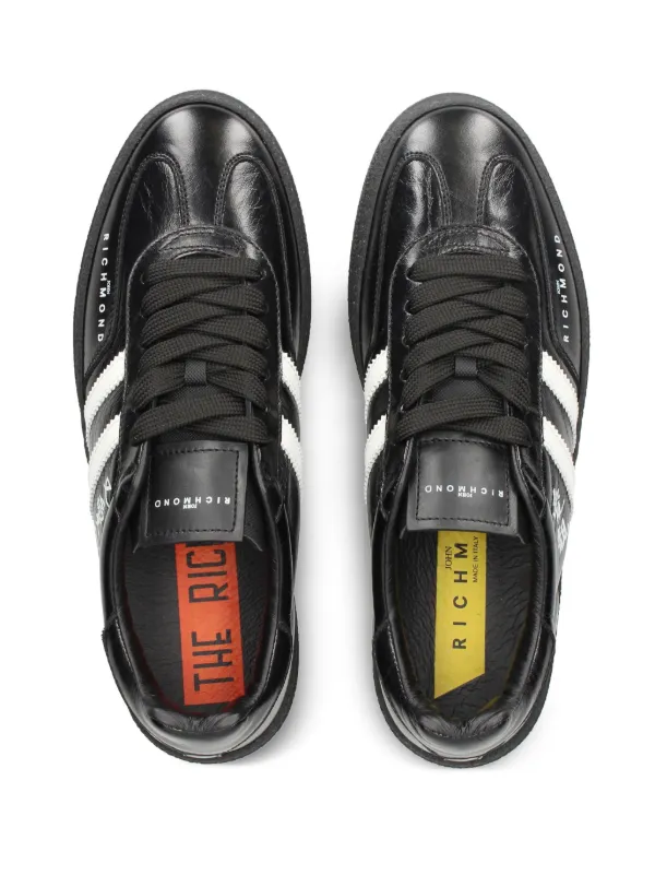 John Richmond logo-stamp low-top Sneakers Black FARFETCH JO