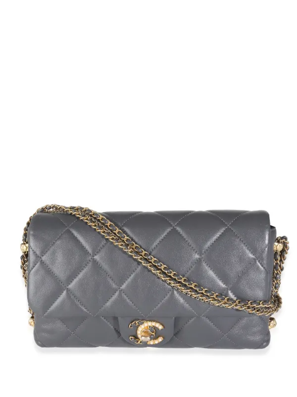 Chanel Pre-owned 2021-2023 Crush on Chains Shoulder Bag in Grey