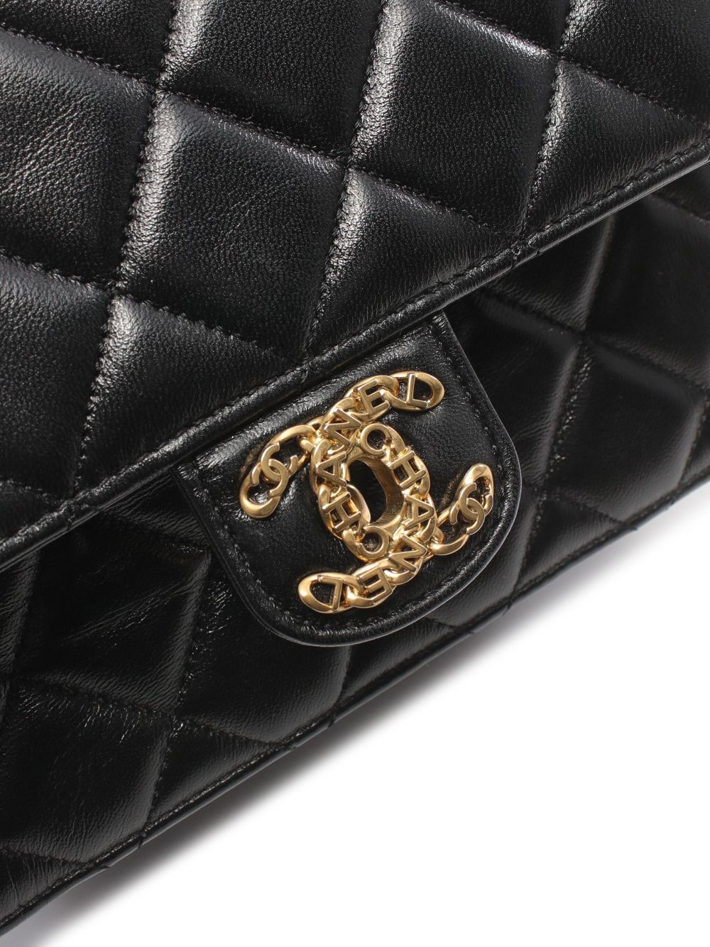 CHANEL 2021 Classic Flap shoulder bag Women