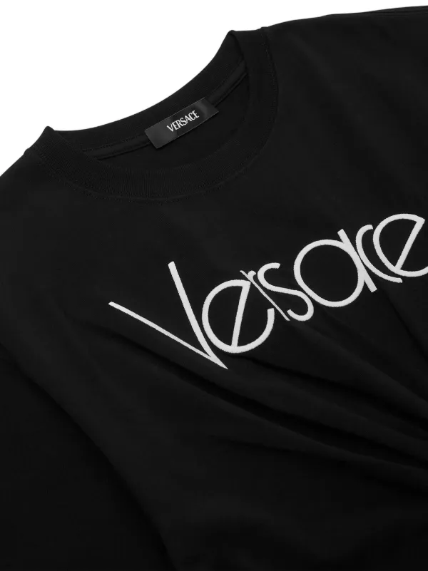 希少【Versace Versus】セーフティピン Tシャツ Versace セーフティピン Tシャツ | ブラック | FARFETCH JP